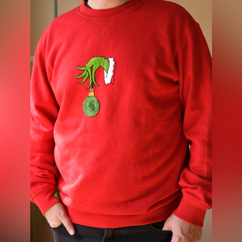 Handmade Embroidered Christmas Red Sweater โข Grinch Hand Ornament - Unisex - Picture 4 of 13